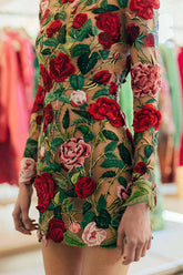 Vestido mini de manga larga con apliques florales Rosie Moments